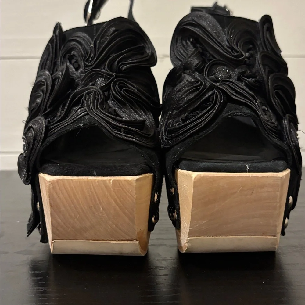 Jeffrey Campbell Wood Platform Satin Floral Jeweled Suede Clog/Sandals Size 6 - Picture 2 of 10